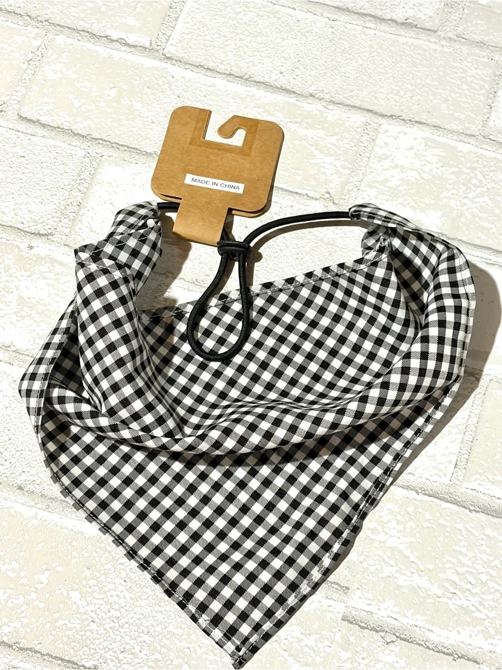 Berry Brand Black & White Gingham Bandana Face Mask with Adjustable Tie NEW